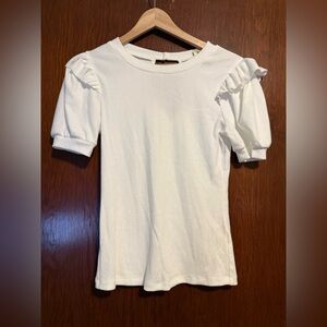 Hem & Thread Women's White Ruffle Sleeve Top Size Small. NWT